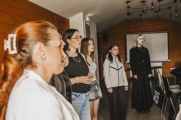 Sešu gadu jubilejas koncerts Hāgensberga pagalmā